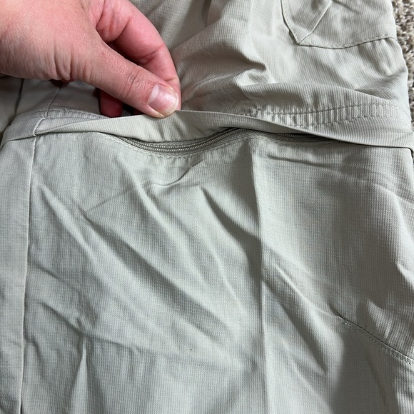Columbia Nylon Convertible Pants - Picture 7 of 7